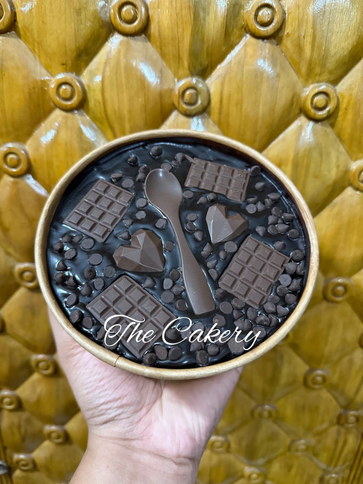 1000 ML Extra Topper Overloaded Tub Cake